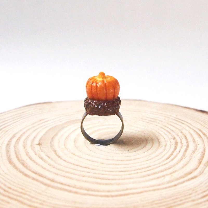 小南瓜手工手绘戒指 Handmade Pumpkin Ring - 戒指 - 其他材质 多色