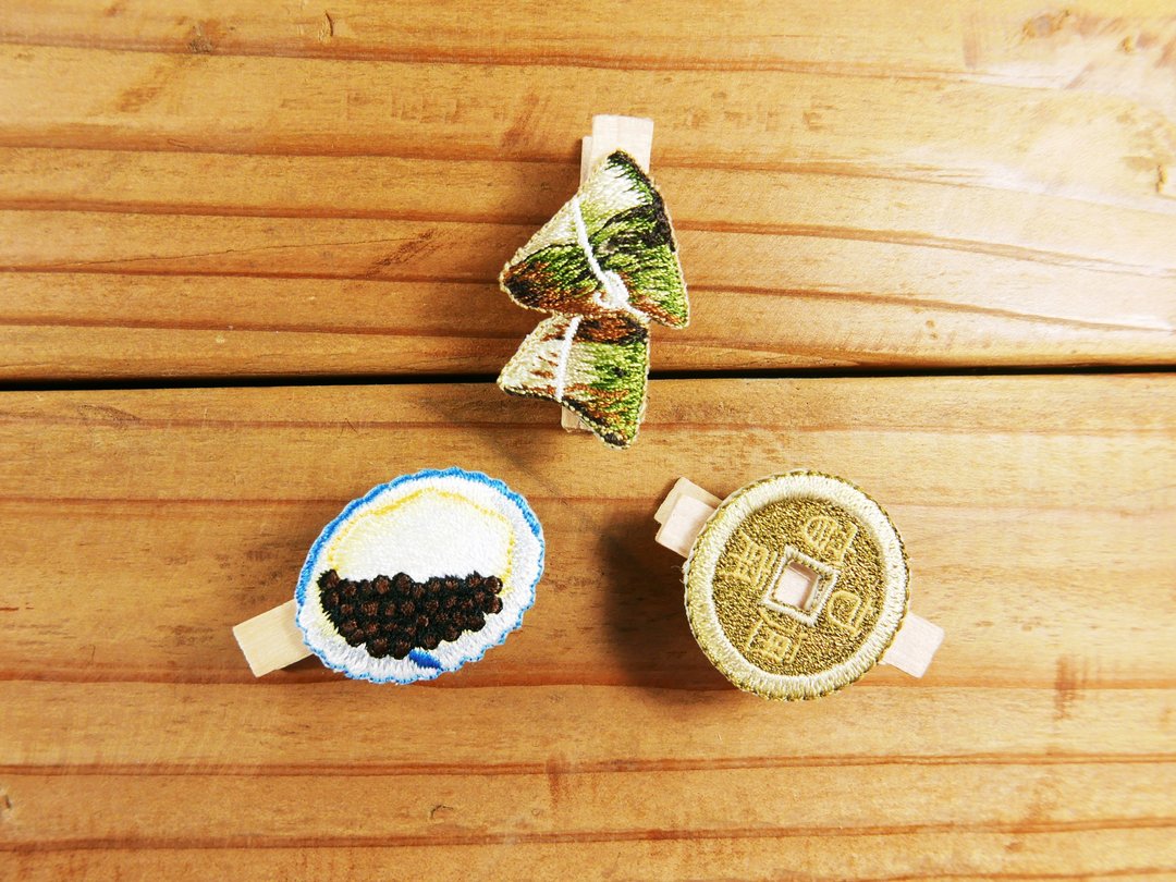 刺绣小木夹-铜钱 珍珠豆花 粽子 - 书签 - 绣线 多色