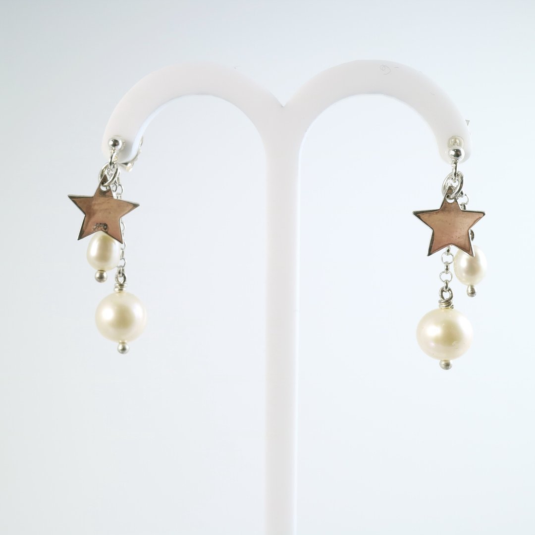 【ColorDay】天然珍珠纯银流星耳环〈Natural Pearl Silver Earring〉 - 耳环/耳夹 - 宝石 白色