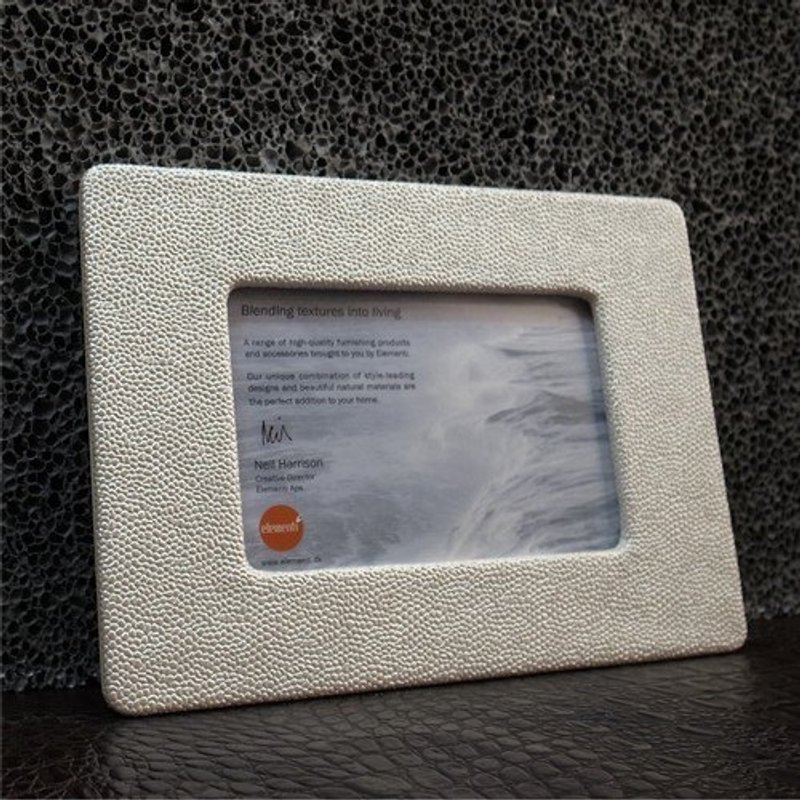 Roros Photo Frame for 4x6 (10 x 15cm) 顶级工艺相框 - 8P101 - 画框/相框 - 其他材质 白色