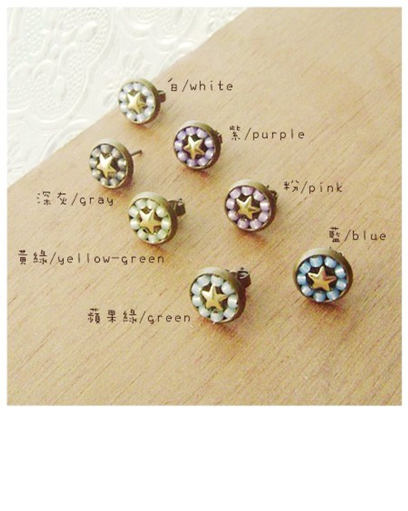 :: 马赛克＊小花砖 :: 星星糖。针式贴耳耳环。糖果系。圆。拼贴。情人节 - 耳环/耳夹 - 其他金属 多色
