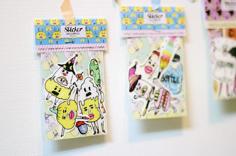 给我糖。Q摩子万圣节贴纸包 - 贴纸 - 纸 紫色