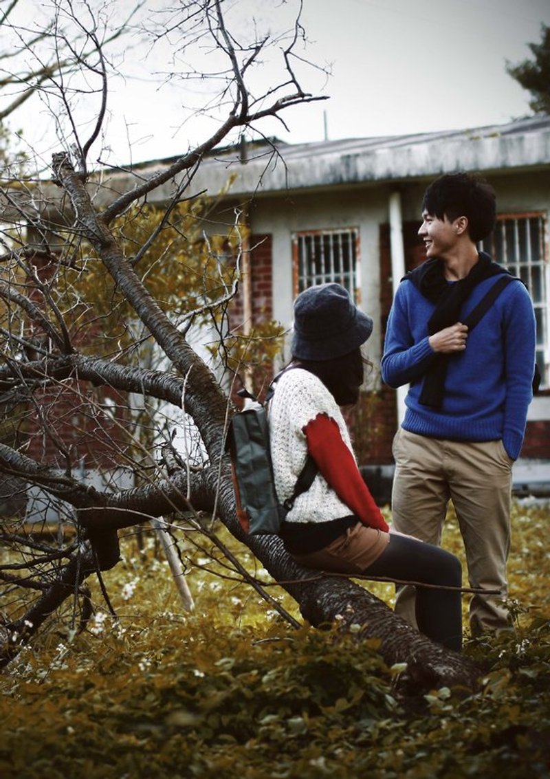 2013 H小书包 H Satchel ｜墨绿小白点 - 侧背包/斜挎包 - 防水材质 绿色