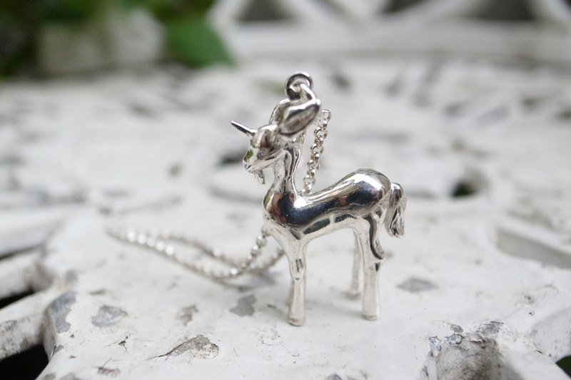 Human Free系列~纯银山羊胡独角兽项链 - 项链 - 其他金属 灰色