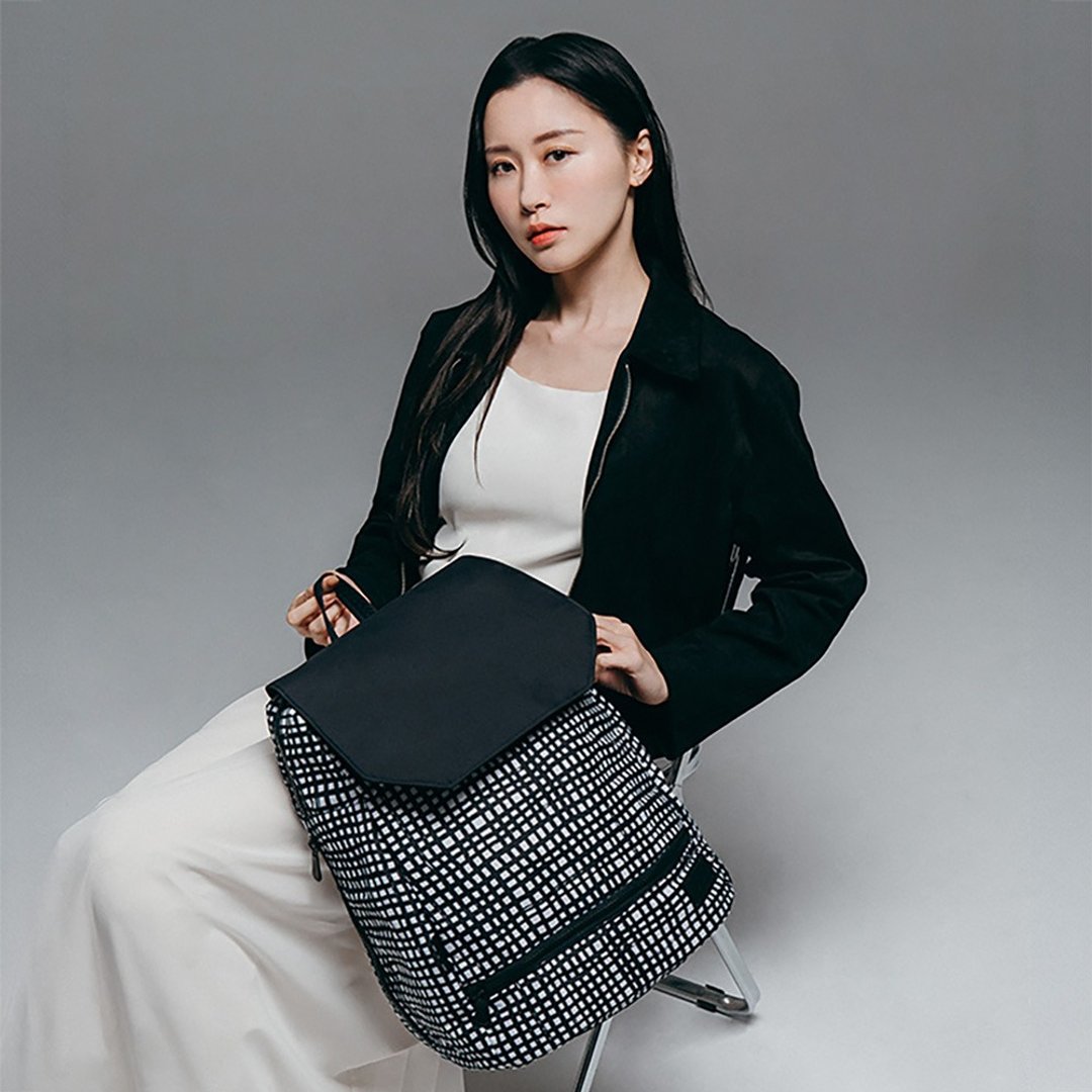 【轻量防水】时尚都会包 | 拼拼格子 妈妈包 大容量 - 后背包/双肩包 - 防水材质 黑色