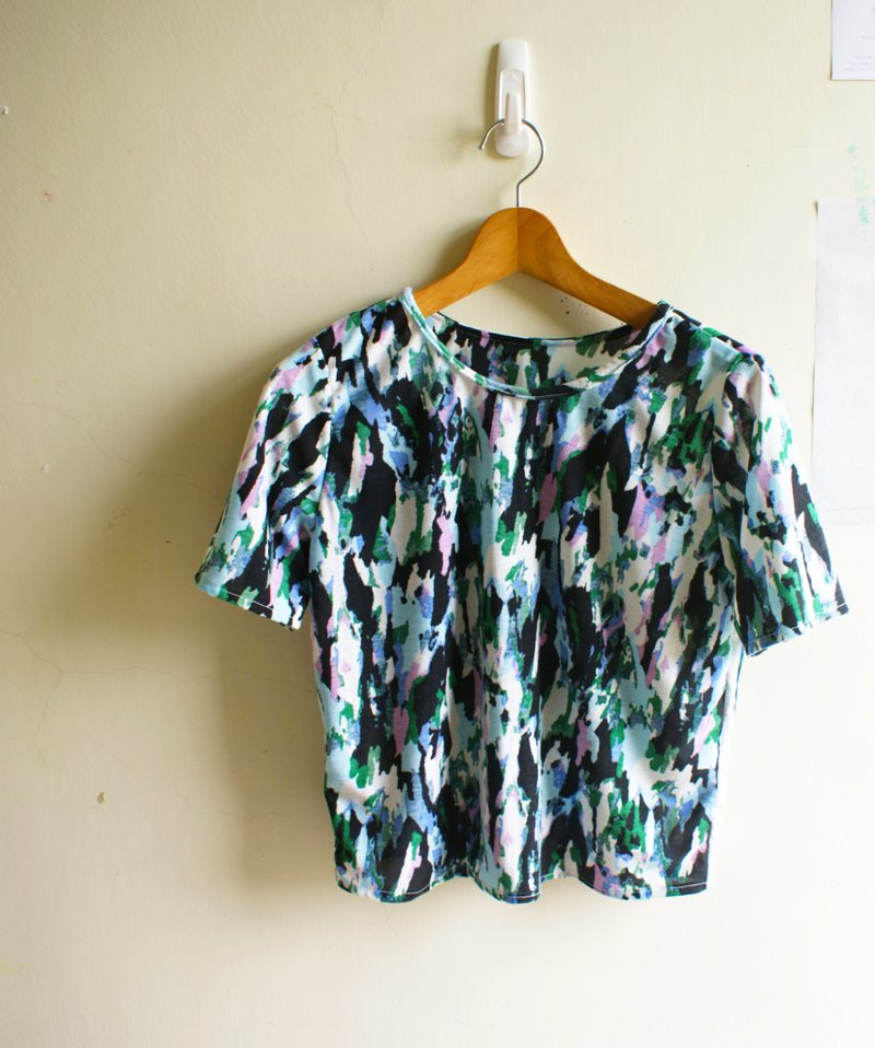 迷彩感缤纷短袖上衣 - 女装上衣 - 其他材质 多色