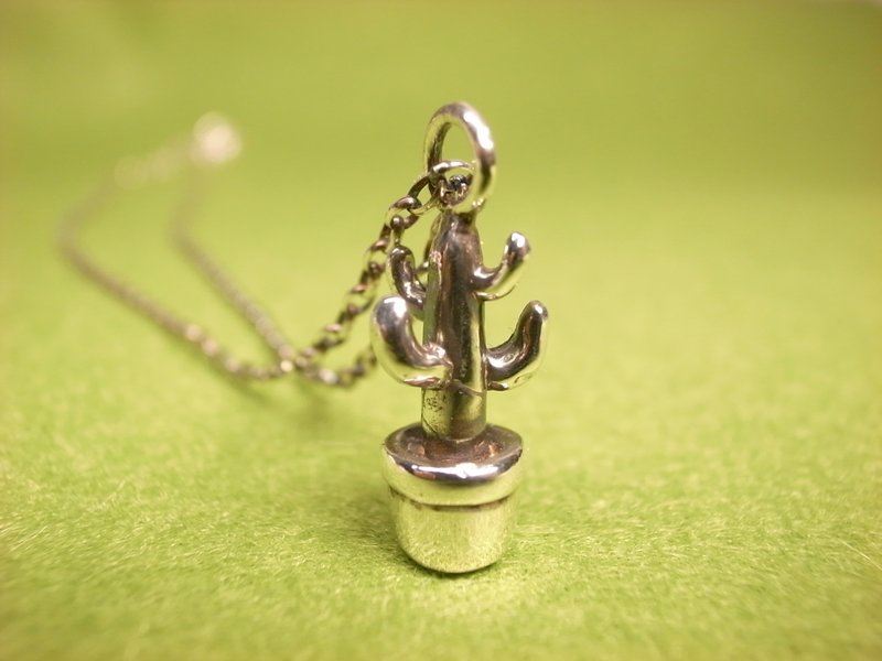 二毛银【多肉植物系列─大款-仙人掌-项链】银 - 项链 - 银 银色