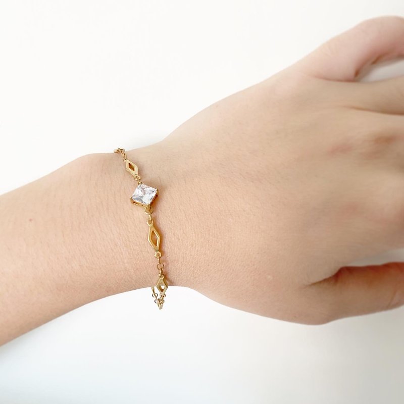 Princess cut - 手链 - 手链/手环 - 其他金属 金色