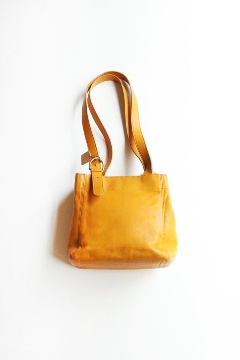 A ROOM MODEL - VINTAGE，BA-0443 COACH焦糖色肩背包 - 侧背包/斜挎包 - 真皮 咖啡色