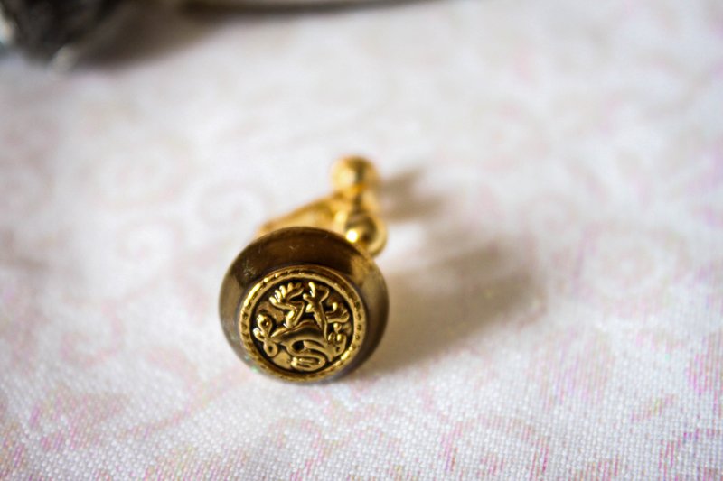 *弥露娜物语* 守护神 奇幻 单边 夹式耳环 - 耳环/耳夹 - 其他金属 金色