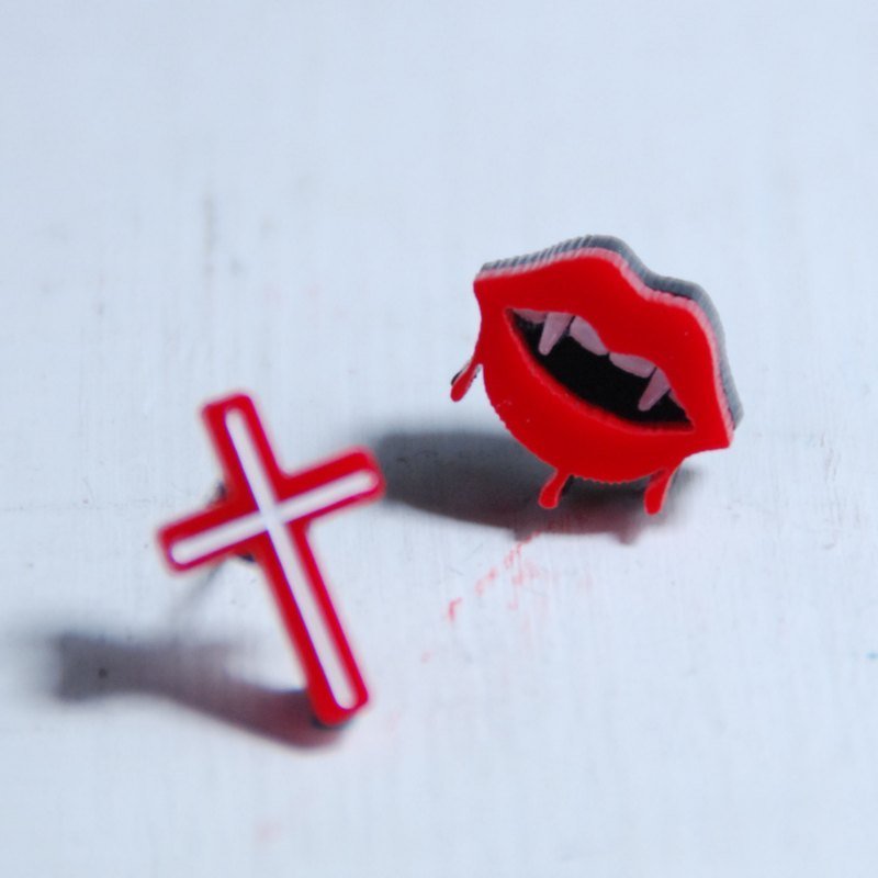 爱情相对论/十字架/吸血鬼/抗过敏钢针/可改夹式 - 耳环/耳夹 - 塑料 红色