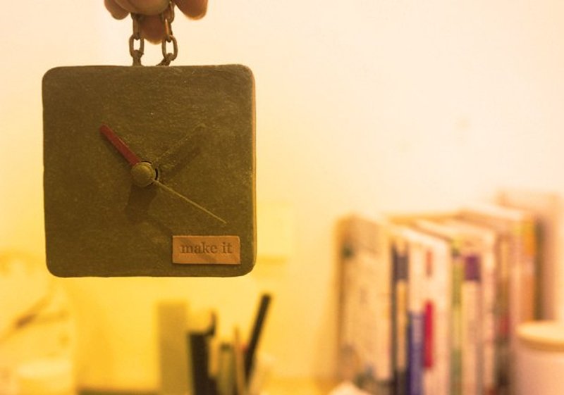 慢活桌前小壁钟#含3Ｍ无痕水泥挂鈎＃ - 时钟/闹钟 - 水泥 