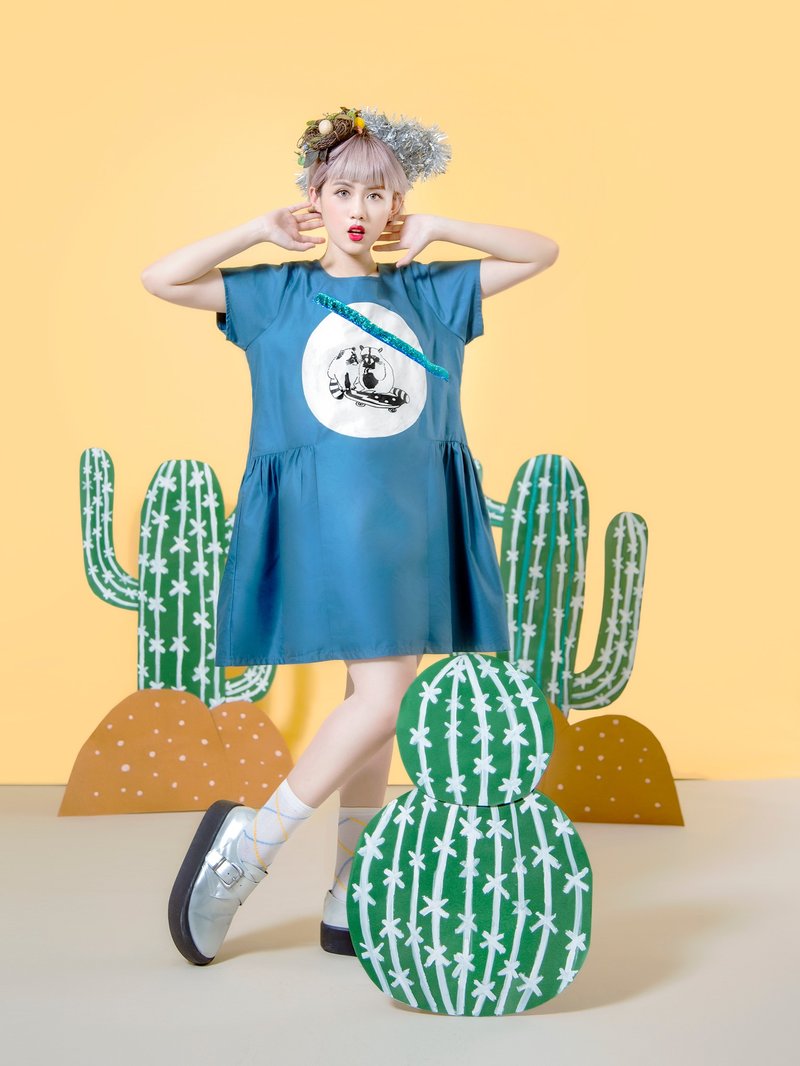 最后一件 月亮浣熊玩滑板洋装 - 洋装/连衣裙 - 其他材质 绿色