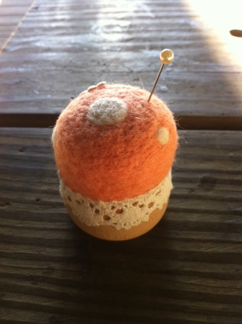 羊毛毡木座针插(粉橘) - 其他 - 羊毛 橘色