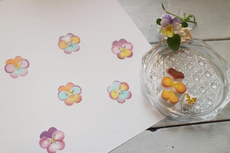 【好评加售】三色堇 多色印章 橡皮擦印章 - 印章/印台 - 木头 白色