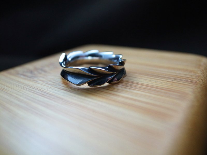 【枝叶之轮】 925纯银戒指(尾戒/对戒/箭头/叶子)情人节 - 戒指 - 纯银 银色