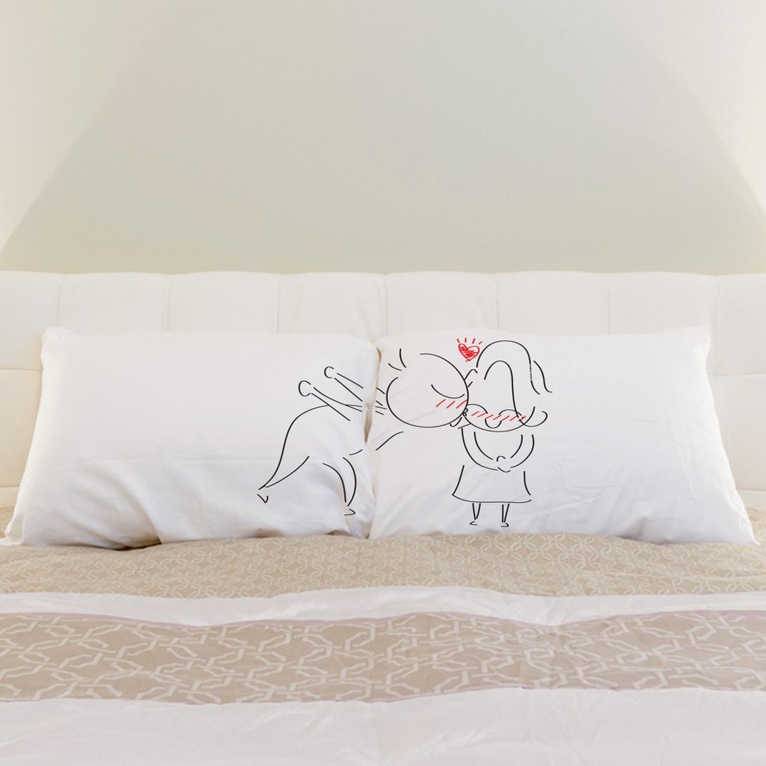 KISS White Body Pillow Case by Human Touch - 枕头/抱枕 - 棉 白色