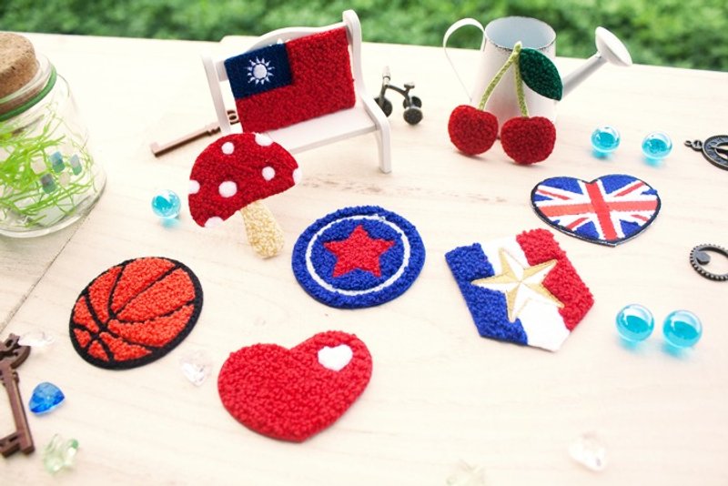 DIY熨烫立体绣贴/贴布 - 金工/饰品 - 其他材质 多色