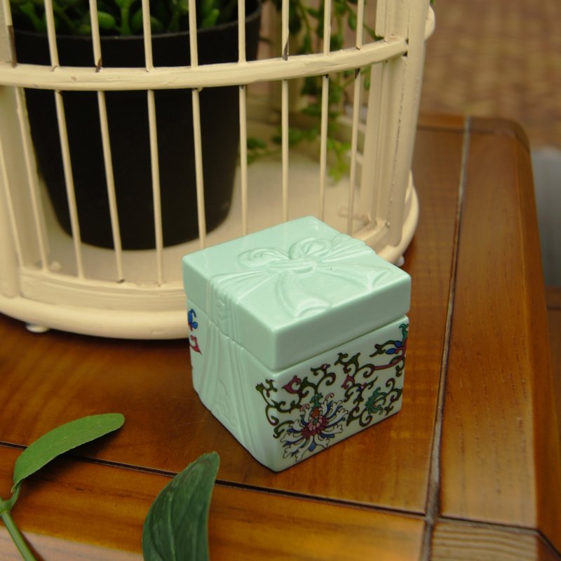 好合苑 甜蜜包福瓷盒 绿底粉彩 - 收纳用品 - 其他材质 蓝色