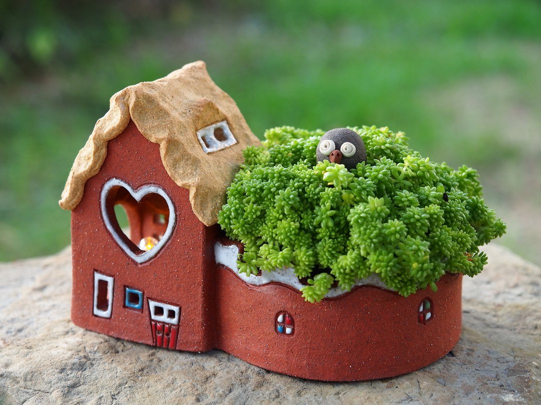 【花园小屋灯Garden】陶手作-超可爱的家和小花园(L)/岩石红色 - 植栽/盆栽 - 其他材质 红色