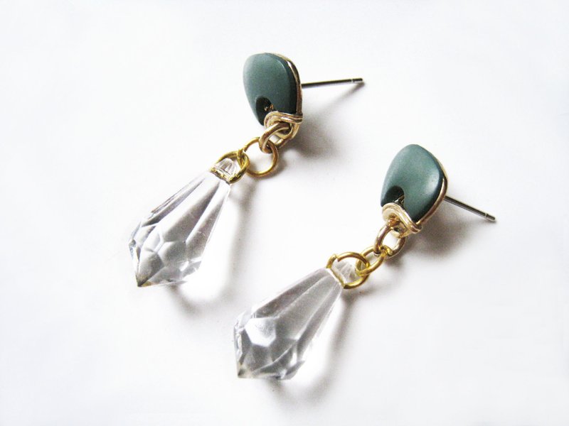 复时品手工耳环【仲夏夜之梦】 - 耳环/耳夹 - 压克力 绿色