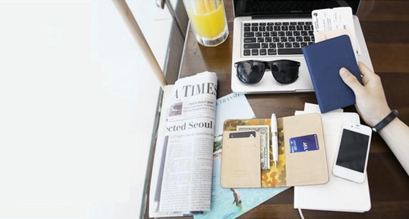 韩国Antenna Shop Weekend 护照包 护照夹 飞机票 通行卡 信用卡 防RFID被盗取 功能 - 卡其铜色系 - 其他 - 其他材质 卡其色