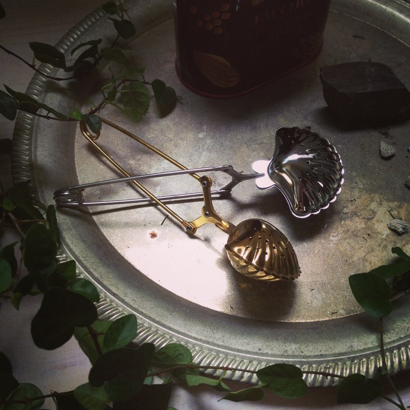 金色贝壳茶匙/泡茶器 - 茶具/茶杯 - 其他金属 金色
