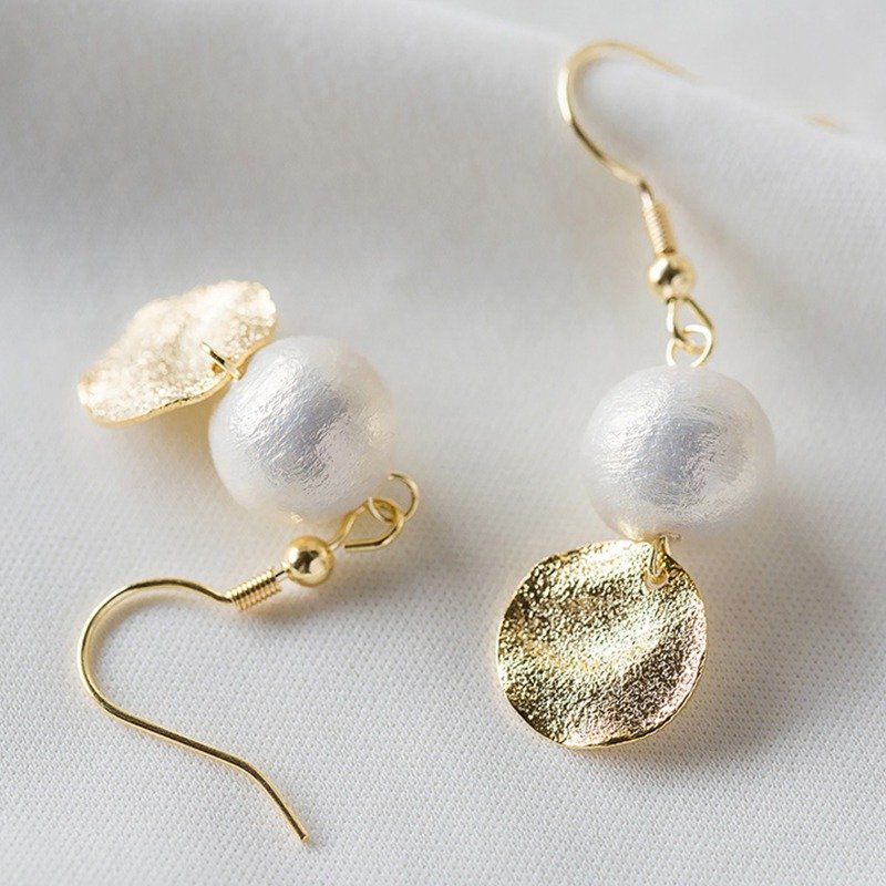 棉珍珠耳环【Shiny棉珍珠穿孔式耳环】 - 耳环/耳夹 - 其他金属 白色