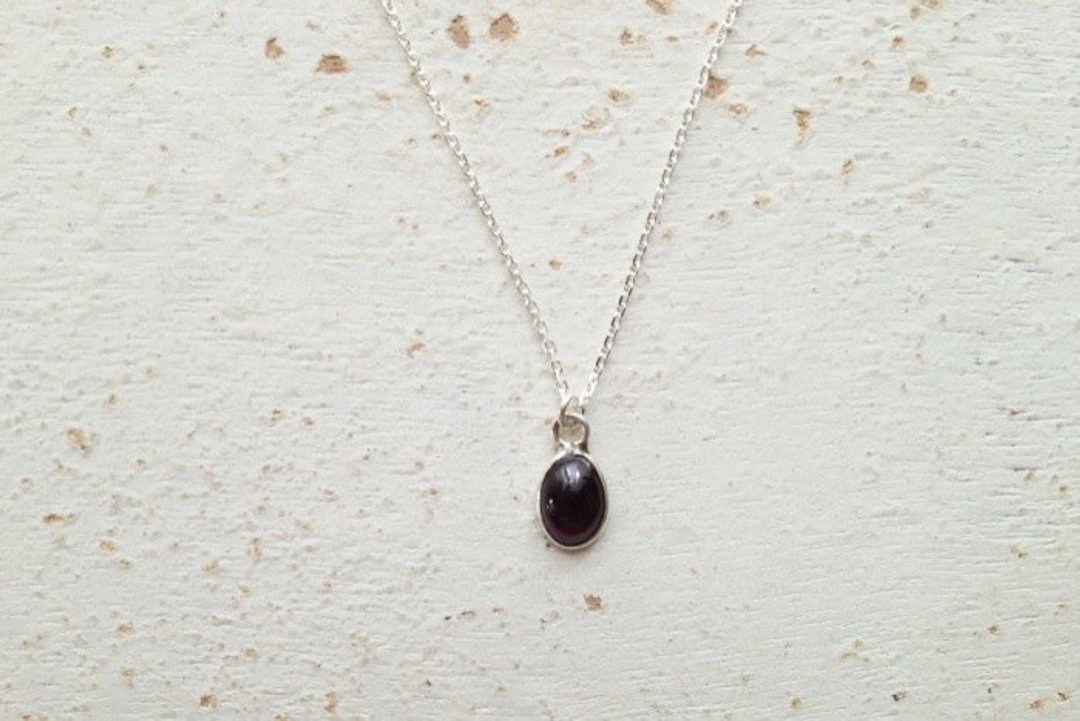 [ 光芒之石>红石榴石925纯银短链。Garnet Necklace] - 项链 - 宝石 红色