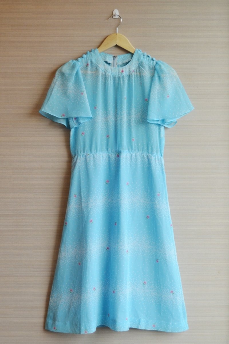 {地花ilakoa}【古着】春夏气色浅蓝水波小红花短袖洋装 - 洋装/连衣裙 - 其他材质 蓝色