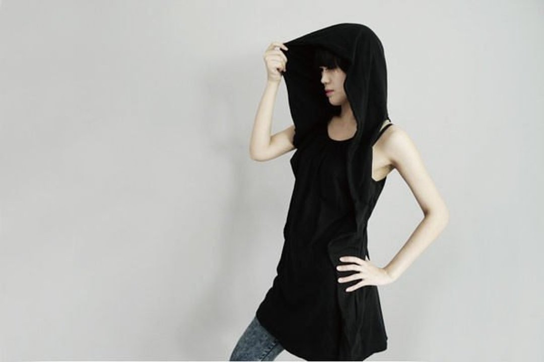 I . A . N Design  有机棉连帽长版背心 Organic Cotton F - 女装背心 - 棉 黑色