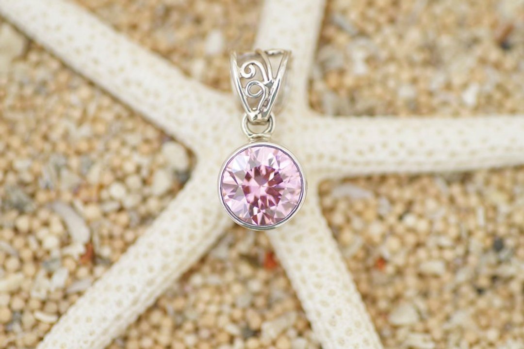 Cubic zirconia pendant top <pink> - 项链 - 其他材质 粉红色