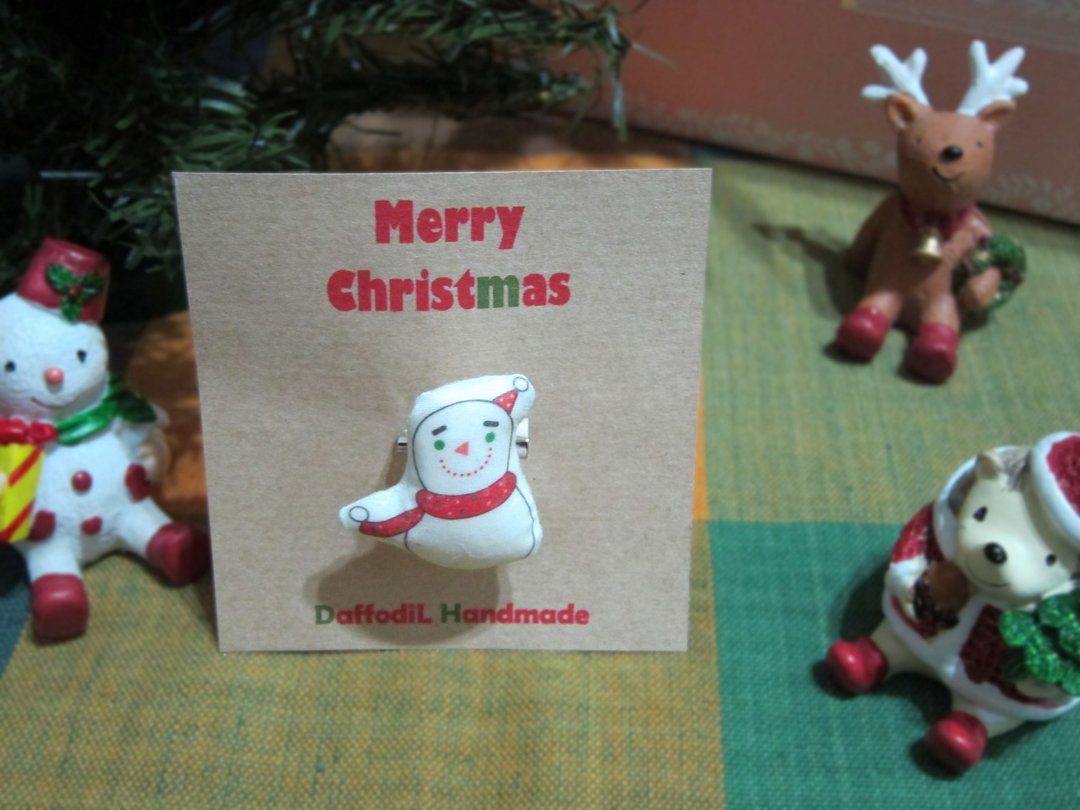 【MerrY X'mas】手作造型别针-雪人 - 胸针 - 其他材质 多色