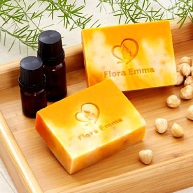 Emma 手工皂专家-榛果蜂蜜润肤皂 - 肥皂/手工皂 - 植物．花 橘色