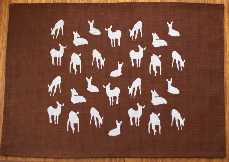 鹿岛餐垫-咖啡色 - 餐垫/桌巾 - 其他材质 红色