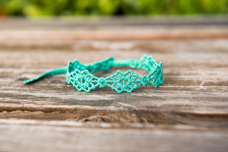 Riccar [蕾丝刺绣幸运手环]－湖水绿 珍藏/礼品/新年 - 手链/手环 - 绣线 绿色