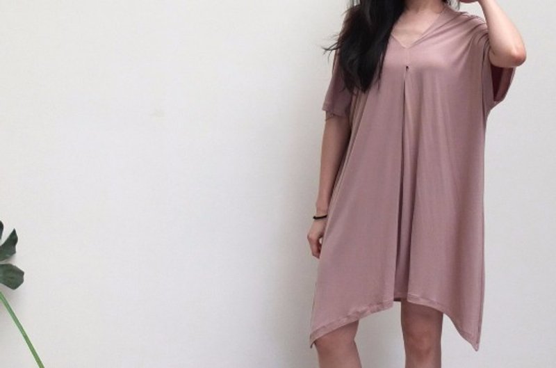 粉色天丝棉洋装 - 洋装/连衣裙 - 纸 粉红色