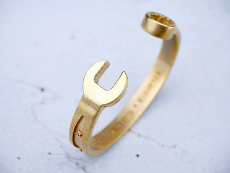 【HotSummer】工具手环系列 - 黄铜扳手  *手环 - 手链/手环 - 其他金属 金色