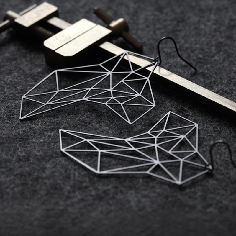 黑石头耳环 Black Stone Earrings - 耳环/耳夹 - 其他金属 