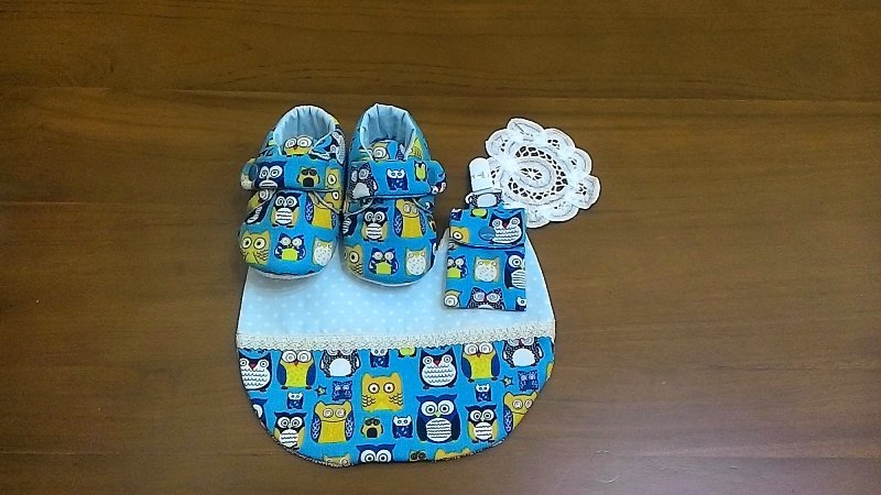 待宵手作  弥月礼 周岁礼 婴儿鞋 围兜 平安福袋/猫头鹰 - 满月礼盒 - 其他材质 