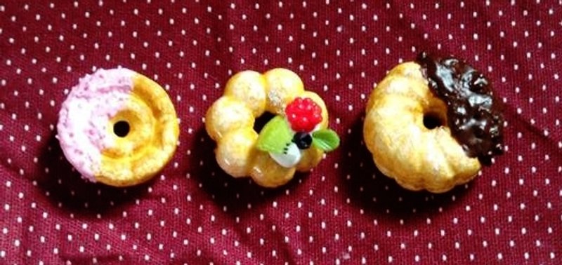 QQ甜甜圈磁铁组 ((满600随机送神秘小礼物)) - 冰箱贴/磁贴 - 粘土 多色