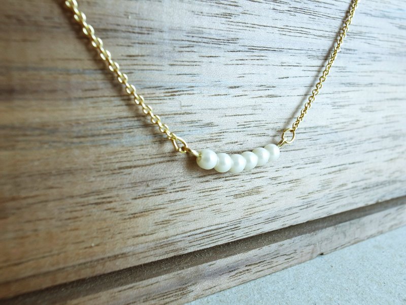 川手【珍珠豆荚】锁骨项链 - 项链 - 其他金属 白色