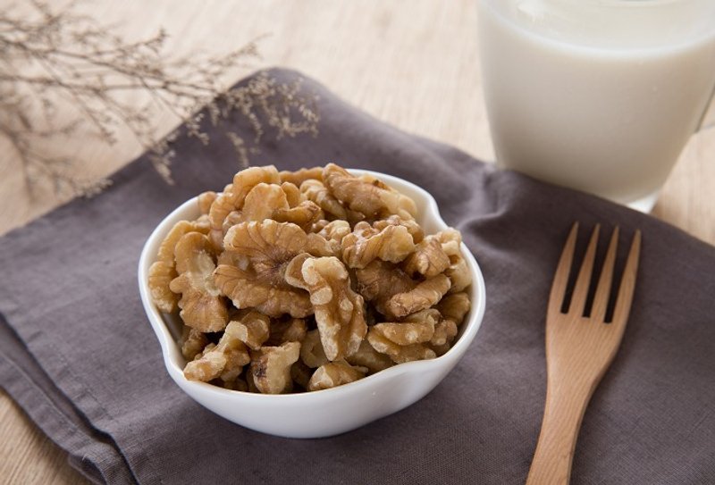 答波恩低温烘焙核桃干  罐装 - 坚果 - 新鲜食材 金色