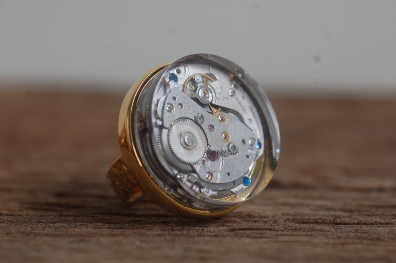 【She Shines】最美的时光-机芯戒指 - 戒指 - 其他金属 黄色