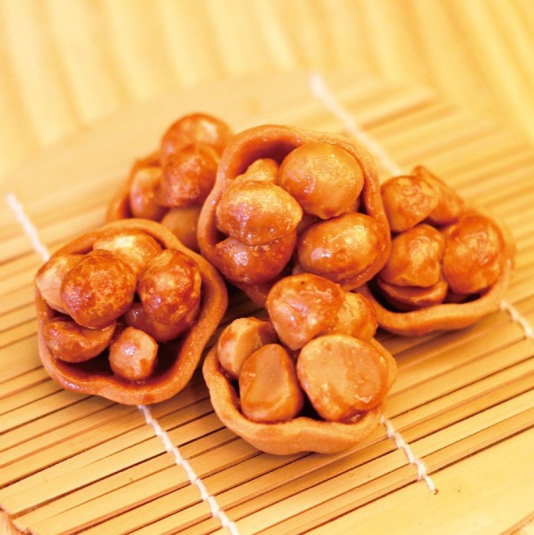 小花夏威夷豆塔 礼盒 12入盒装 费工捏制塔壳 夏威夷豆蜂蜜焦糖 - 手工饼干 - 新鲜食材 咖啡色