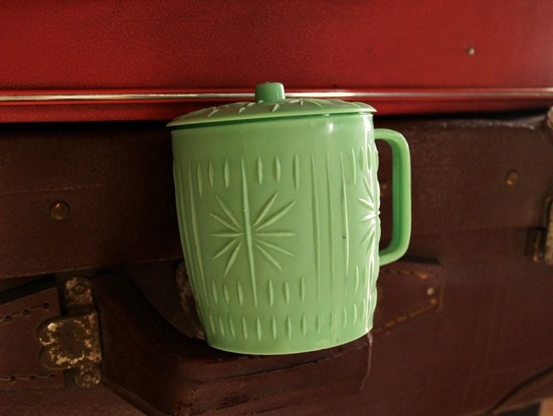 台湾老货-浅绿色星星浮雕塑胶杯 - 其他 - 其他材质 绿色