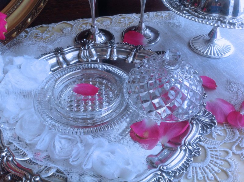 ♥安妮疯古物♥ 水晶玻璃奶油盅 奶油碟 点心盅~ 早餐下午茶的好搭档 - 浅碟/小碟子 - 玻璃 白色