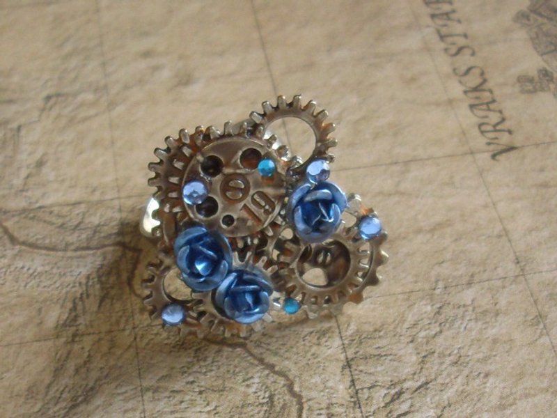 齿轮戒指 蓝色玫瑰 Freesize - 戒指 - 其他金属 蓝色