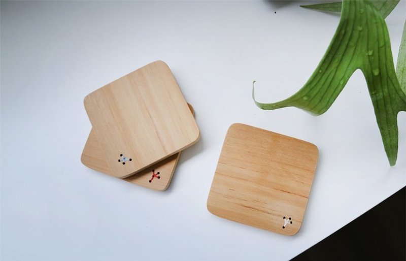 家庭树木头杯垫.台湾桧木制作的家庭礼物::12种颜色.背面可客制英文名字标签.圣诞节.交换礼物:: - 杯垫 - 木头 咖啡色