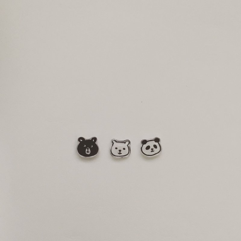 小熊三兄弟手作不过敏耳环（可改夹式） - 耳环/耳夹 - 塑料 白色
